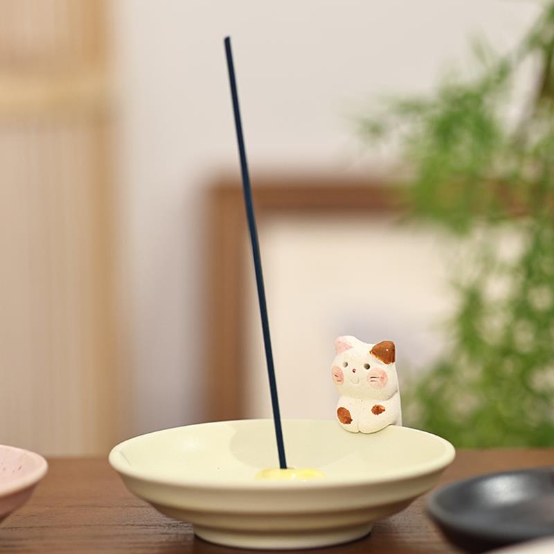 日本进口美浓烧手作陶瓷香插拓香器可爱猫咪兔子香盘精油扩散石