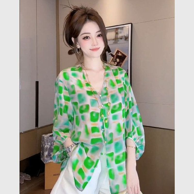 绿色上衣雪纺格子女新款超夏季洋气衬衫2026漂亮别致好看