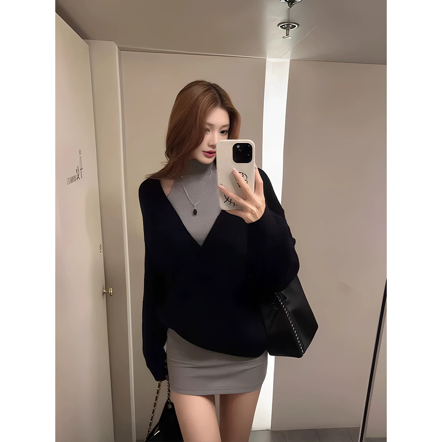 慵懒风V领针织上衣女秋季叠穿套装露肩高领连衣裙包臀短裙两件套