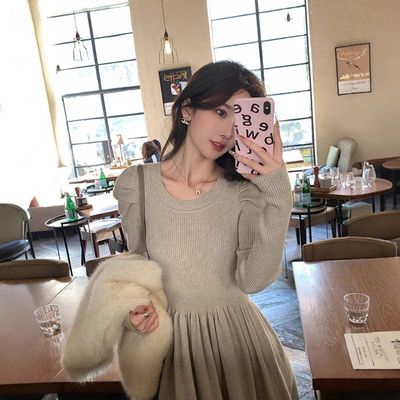 2025新款秋冬针织连衣裙女配大衣法式温柔风内搭气质修身打底长裙