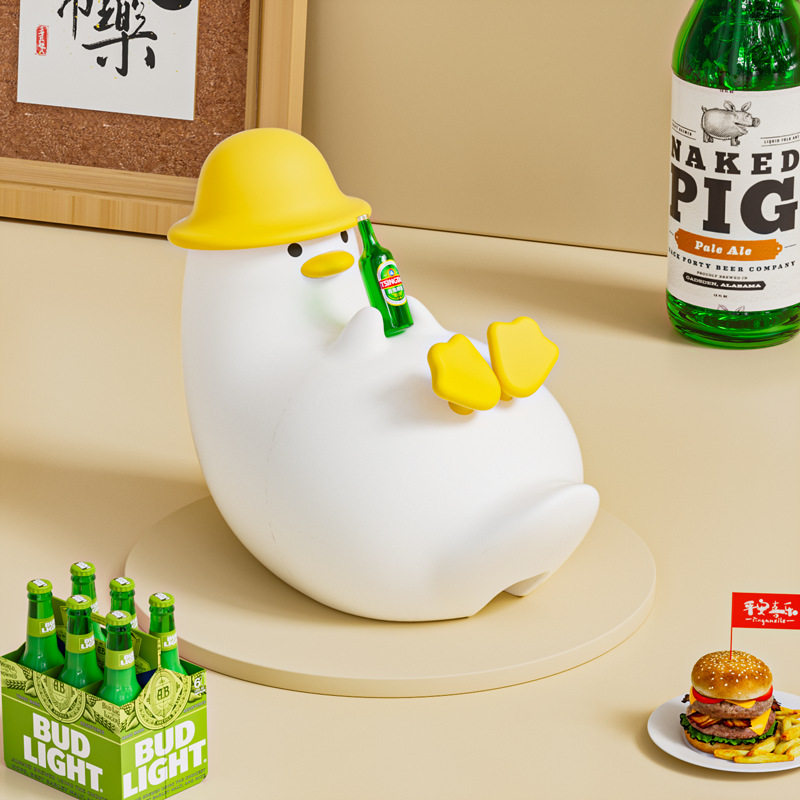 新品啤酒鸭硅胶灯 USB充电卧室氛围灯创意女生生日礼物小夜灯