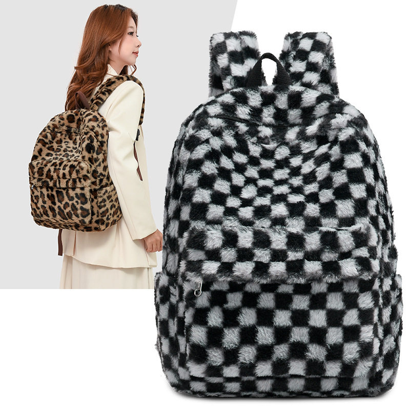 可爱毛绒双肩包高颜值上课通勤背包女双肩旅游轻便韩版in豹纹百搭