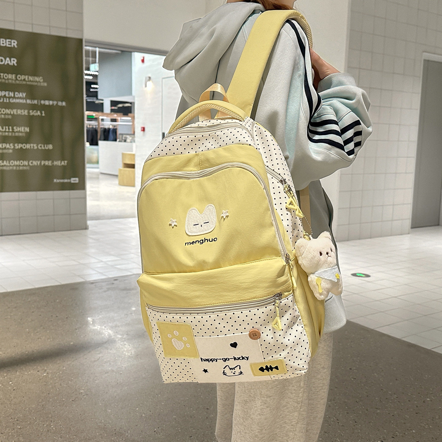 可爱学院书包女小众设计百搭韩系in学院风初高中学生轻便双肩包