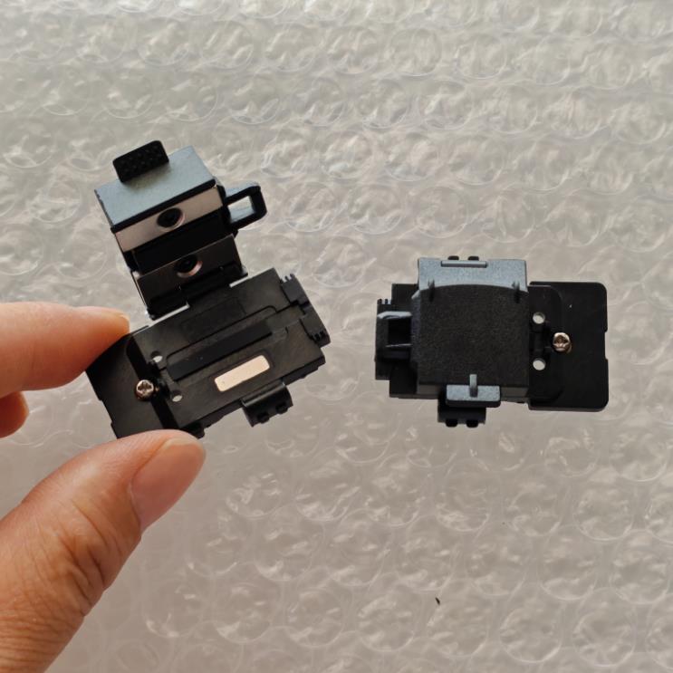 韩国黑马D90S H9 D19光纤熔接机三合一夹具 单芯皮线尾纤夹具