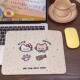 HelloKitty可爱卡通鼠标垫黄色格子边框高颜值办公桌垫锁边垫防滑