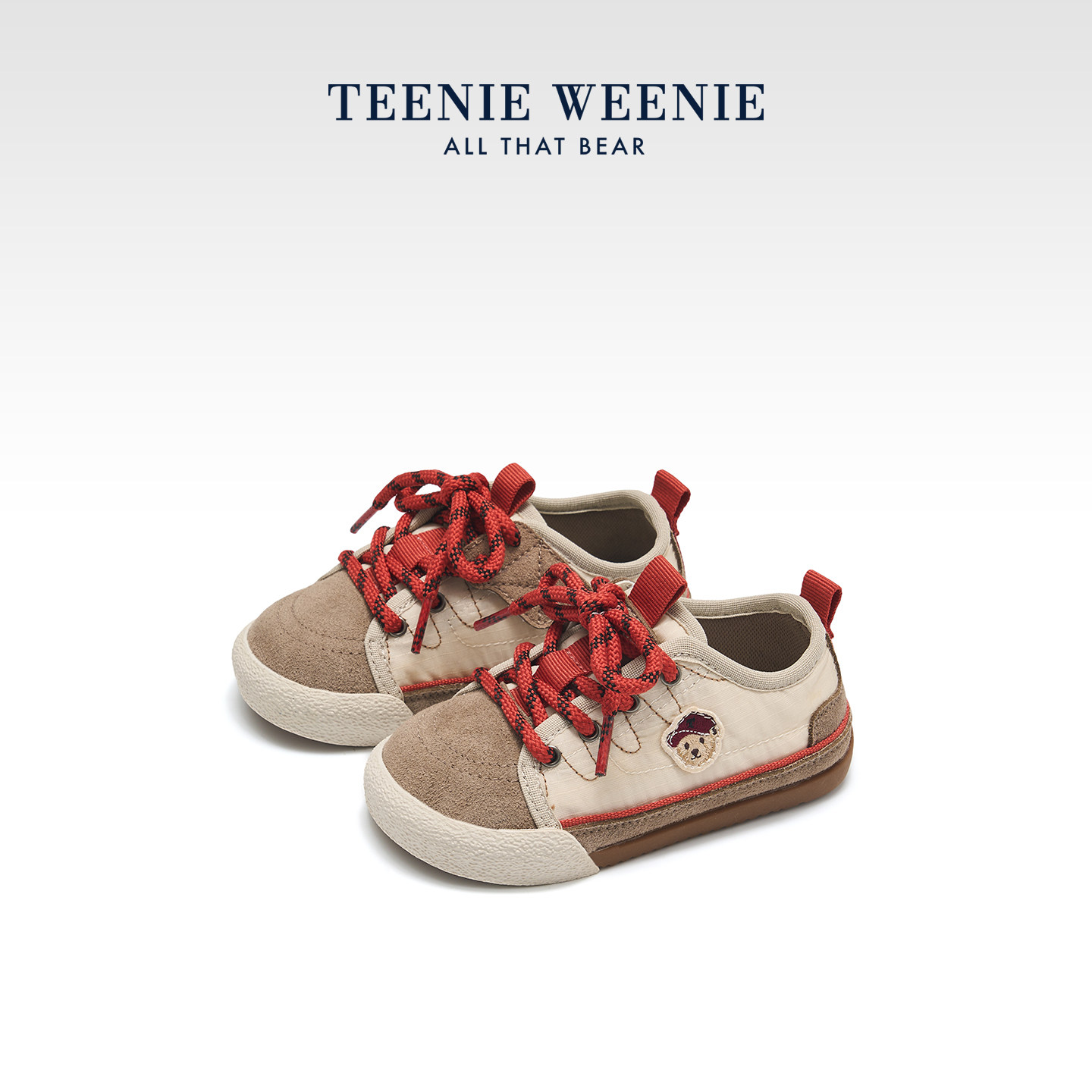 TeenieWeenie童鞋小熊刺绣板鞋图片