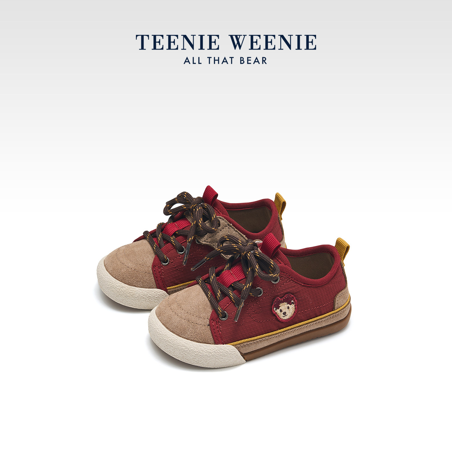TeenieWeenie童鞋小熊刺绣板鞋图片