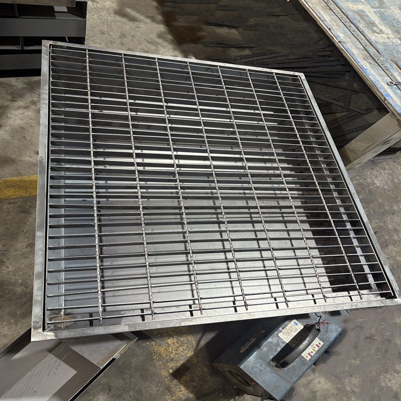镀锌托盘支架焊接 上海厂家制作激光切割折弯件 金属托架接油盘,基础建材,排水沟槽/盖板,淘宝优惠券,粉丝福利购,淘宝优惠卷