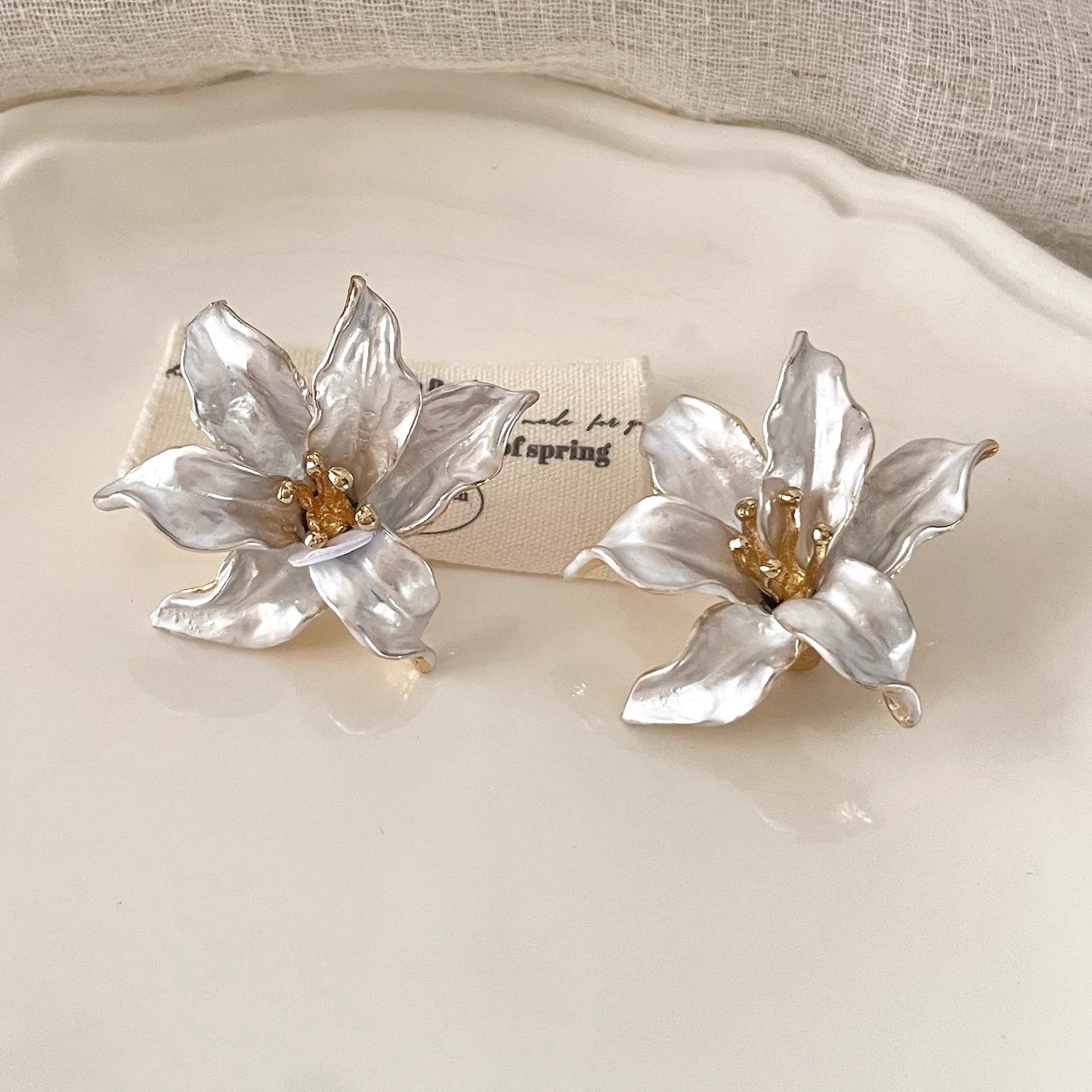 Vintage古着 Pure tulips耳饰