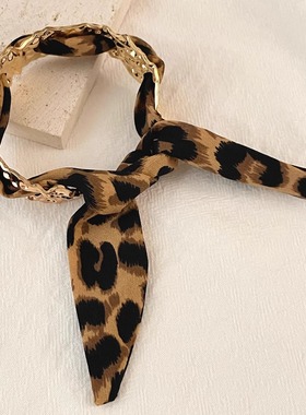 Vintage古着 Leopard silk scarf臂环