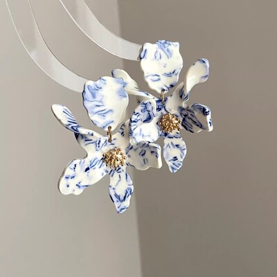 Vintage古着 Blue and white porcelain flowers耳饰