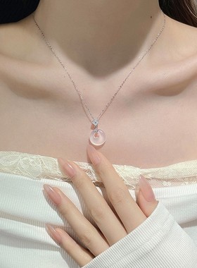 999纯银四叶草白玉髓吊坠项链