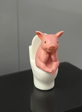 拉屎搭子小猪上厕所治愈系摆件
