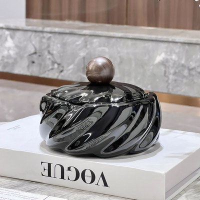 轻奢陶瓷烟灰缸家用高级感带盖防飞灰烟缸创意客厅茶几摆件盘