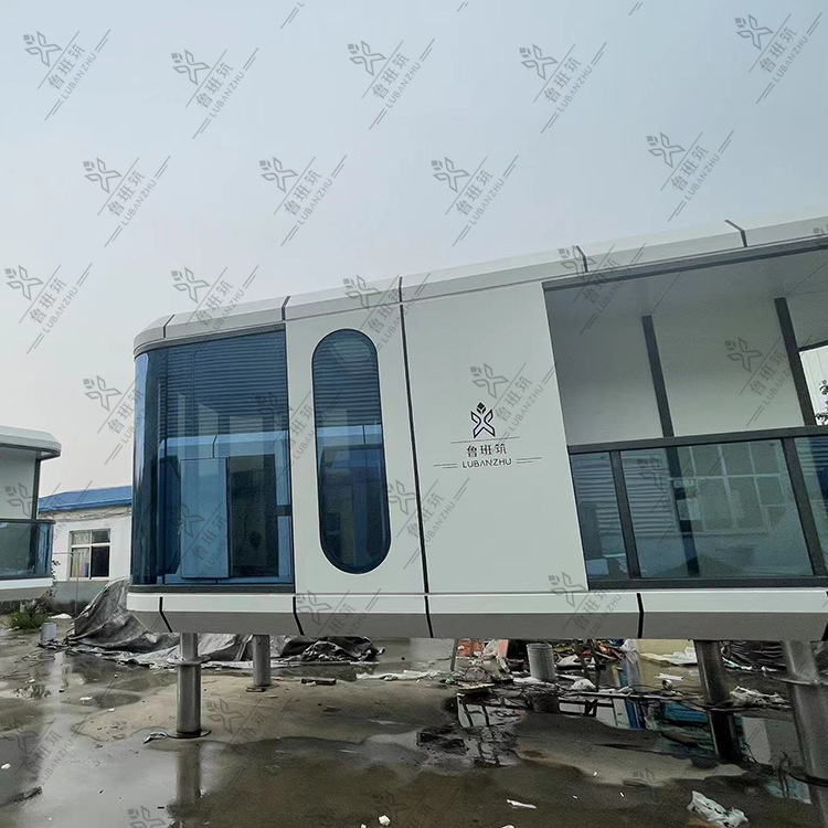 太空方舱景观民宿大型轻钢别墅住宿房屋户外活动板房集装箱房制作