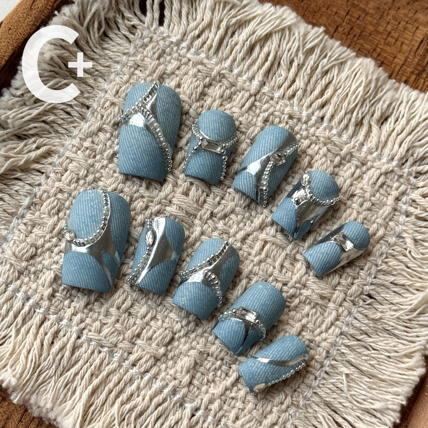 C+丹宁·不羁银镶 美甲穿戴甲牛仔纯手绘浅蓝色金属线条手工短甲