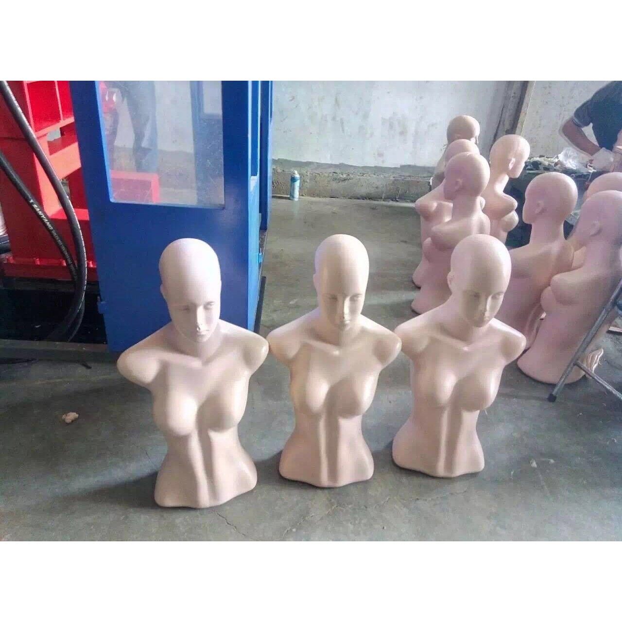 厂家直销出口塑料人体模特吹塑机 塑料PE人体模头上半身吹塑机