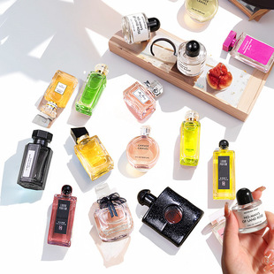小样香水Q版试香香水女持久留香清新自然淡香黑鸭片