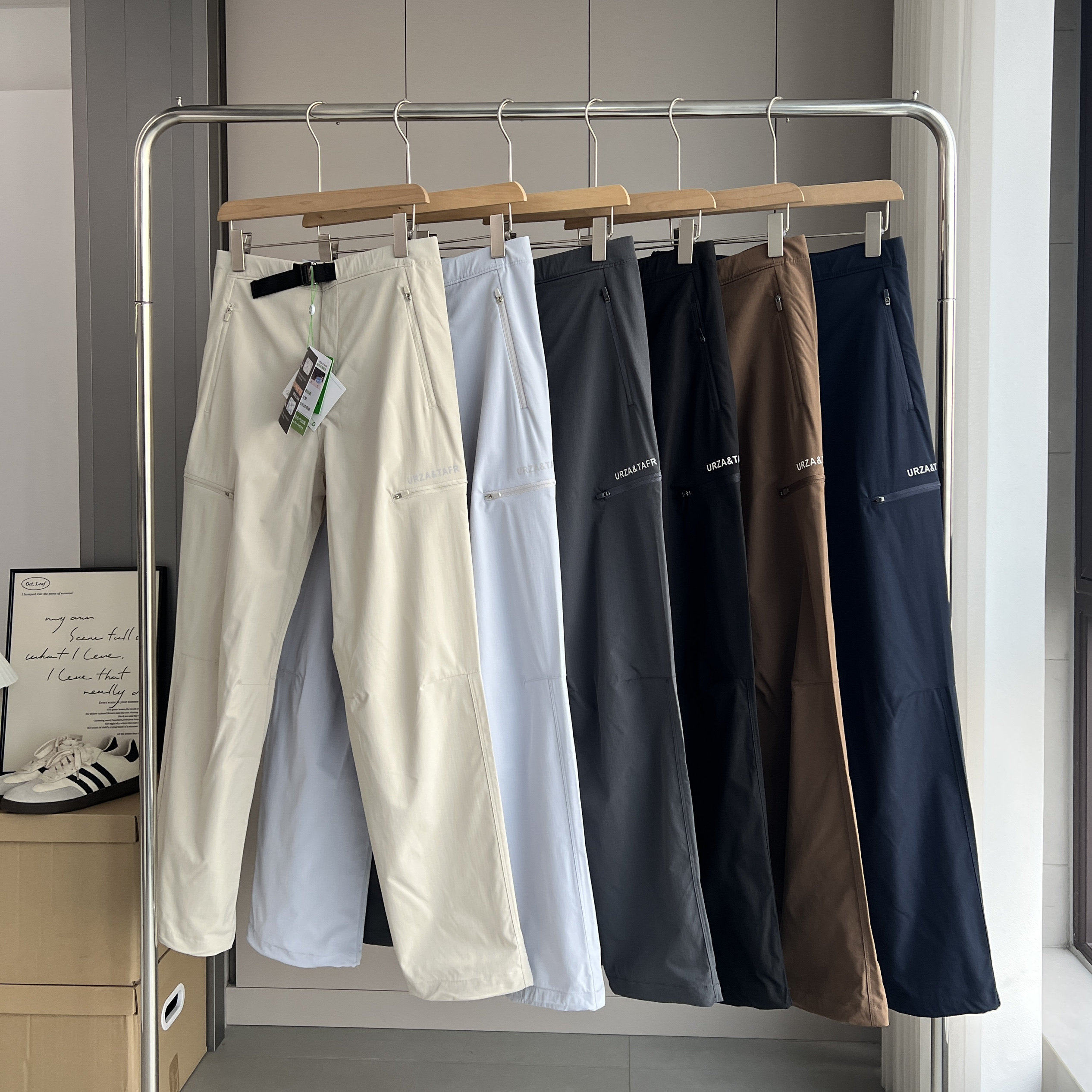 渠道好货！情侣款春季户外防水软壳冲锋裤徒步登山裤工装裤伞兵裤,个性定制/设计服务/DIY,棉服工装,淘宝优惠券,粉丝福利购,淘宝优惠卷