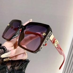 太阳镜女款2026新款防紫外线墨镜开车偏光镜大脸显瘦大牌眼镜圆脸