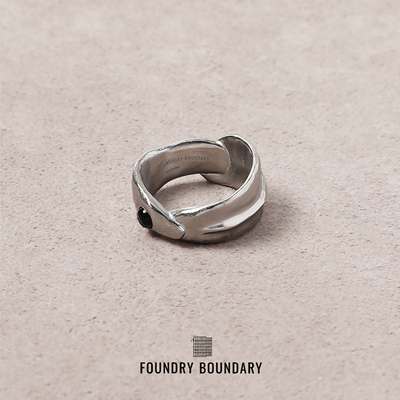 FOUNDRY BOUNDARY环形交叠戒指