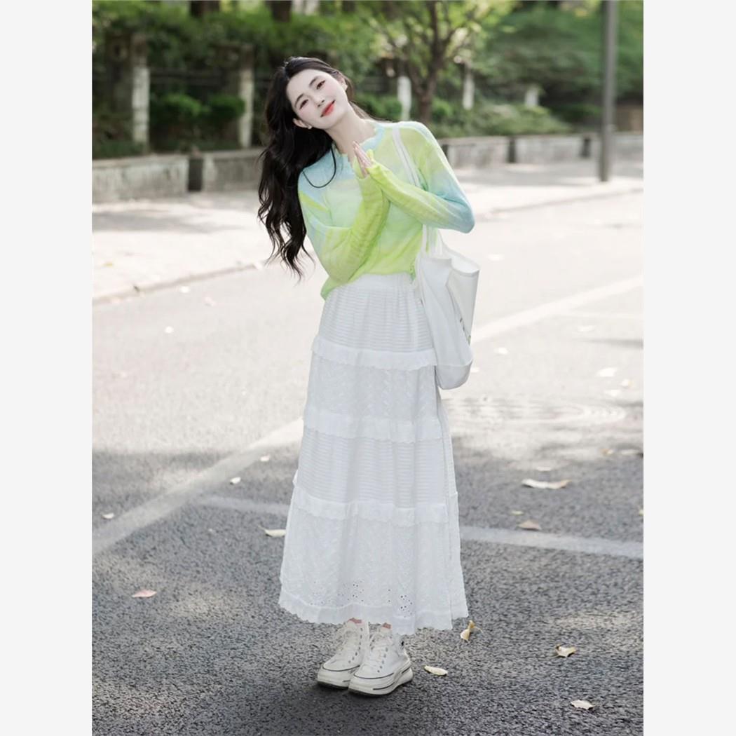 早秋季2025年新款女装多巴胺穿搭配一整套渐变毛衣半身裙两件套装