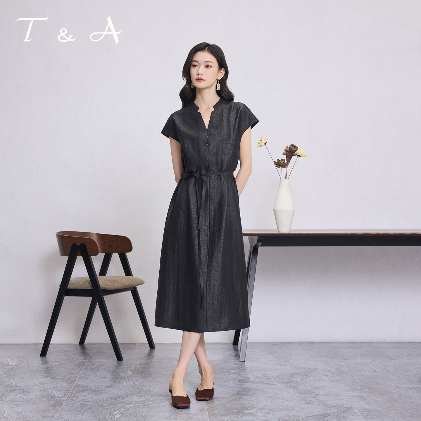 T&A真丝香云纱异色龟裂纹小V领连衣裙桑蚕丝小飞袖裙子夏季新款