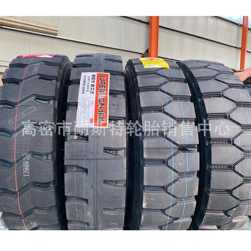 现货供应 1100R20卡车矿山胎 1200R20直角大块花纹矿山轮胎