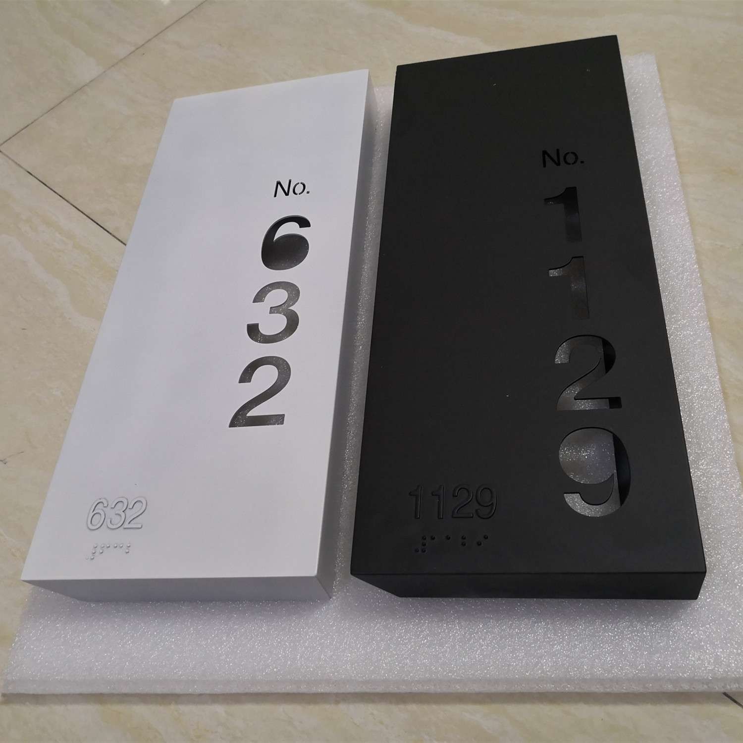 发光酒店盲文门牌号烤漆工艺盲人无障碍号牌不锈钢304盲文号码牌