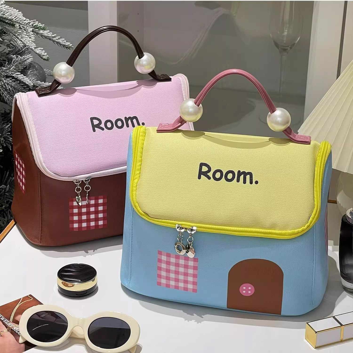 多巴胺房子化妆包女大容量喜悦手提2026新款防水糖果色轻便收纳袋,户外/登山/野营/旅行用品,洗漱包/化妆包,淘宝优惠券,粉丝福利购,淘宝优惠卷