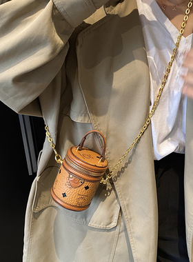 超火爆款精致mini圆筒小包包女式2025新款高级感轻奢小众斜挎小包