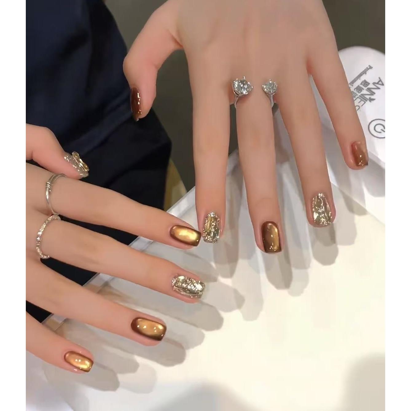 【栗子焦糖】纯手工穿戴甲秋冬氛围感玻璃珠猫眼爆闪日常显白美甲