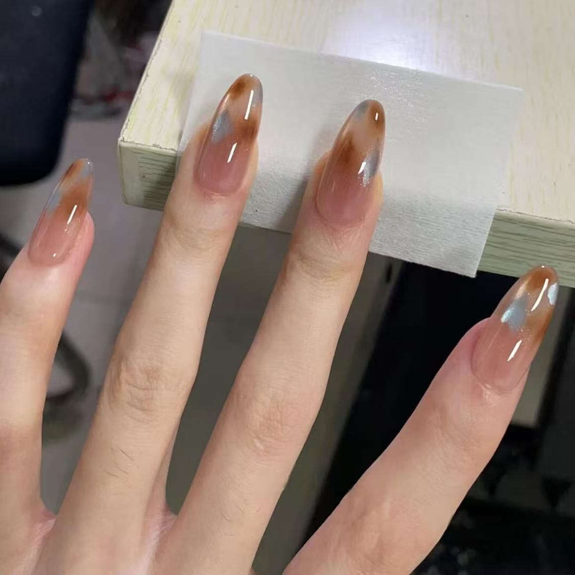 【蓝棕琥珀】纯手工穿戴甲猫眼气质显白琥珀手绘晕染日常穿戴甲片