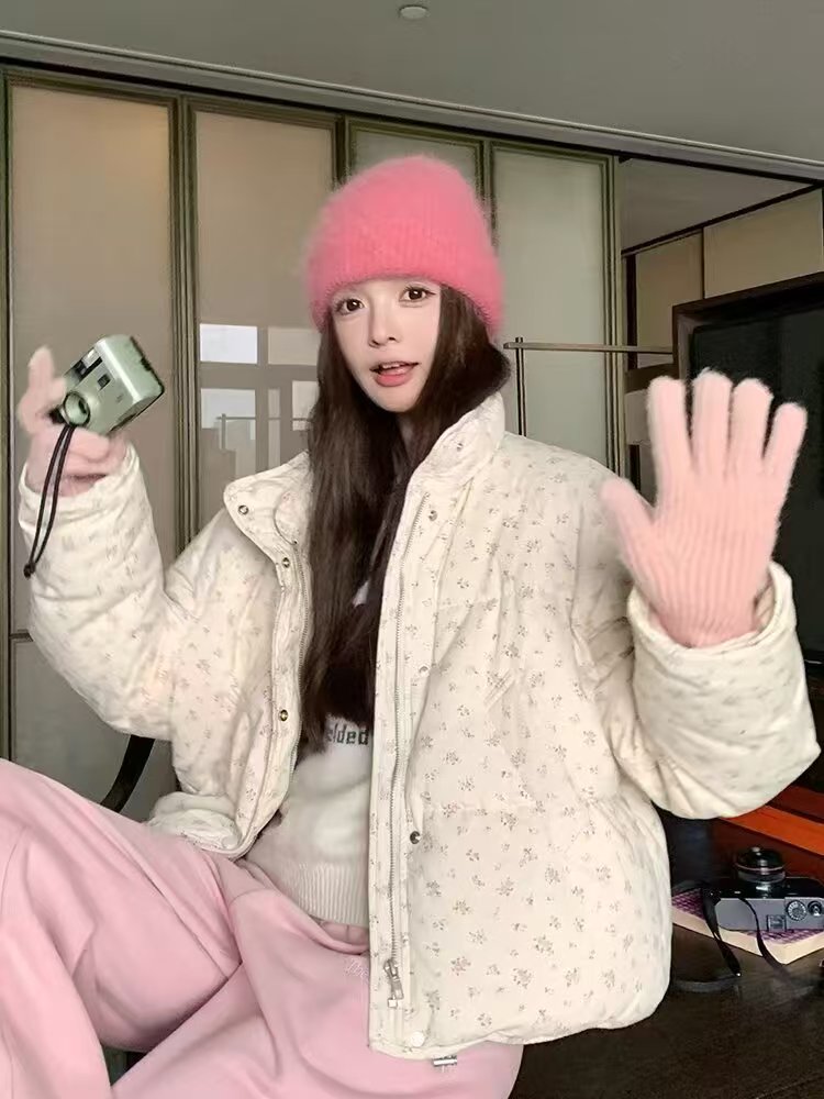 新款秋冬碎花羽绒服女短款印花奶呼呼百搭加厚白 鸭绒潮流面包服