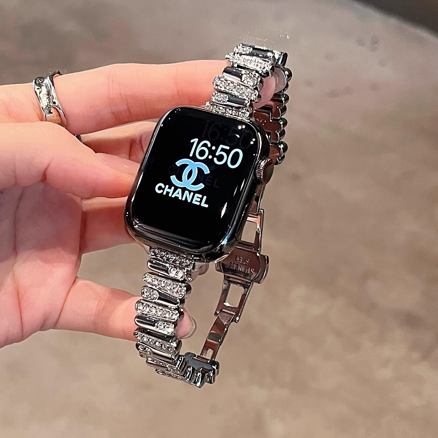 适用applewatch镶钻时尚金属表带