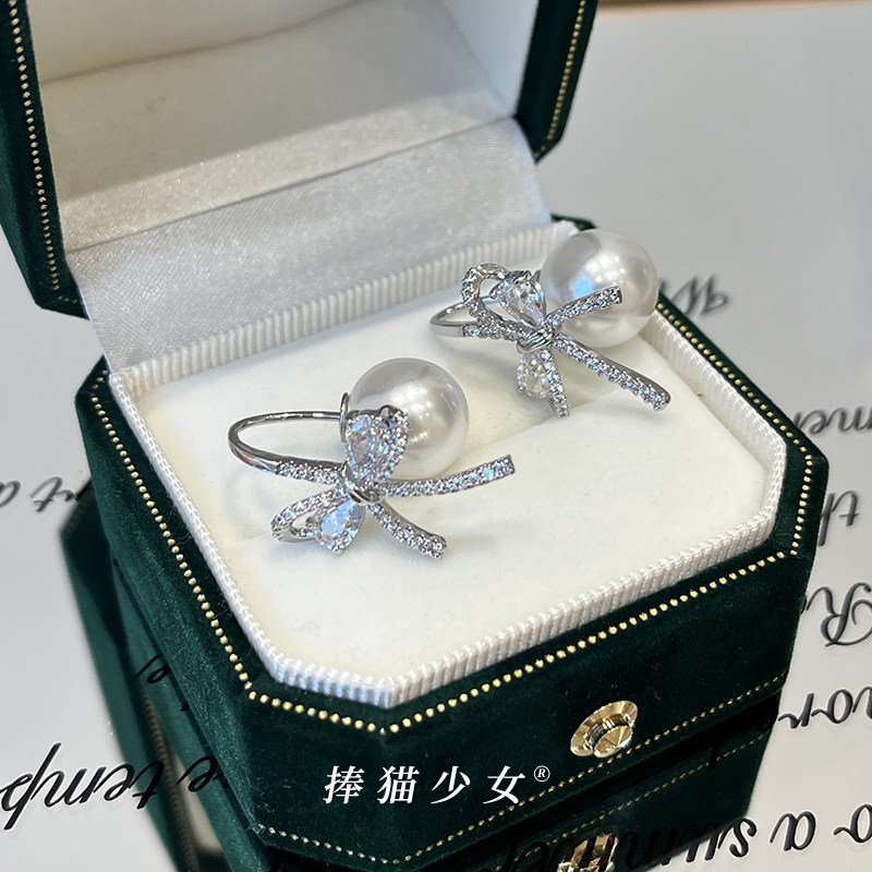 [捧猫少女]微镶锆石蝴蝶结珍珠耳环气质时尚简约轻奢高级耳坠耳钉