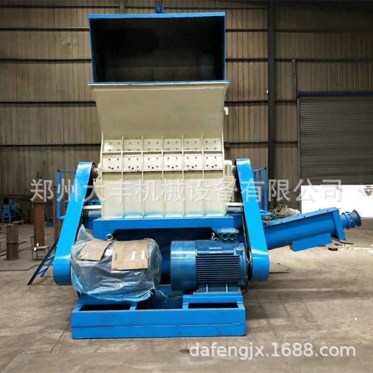 皮带传输大型木材粉碎机 玉米芯秸秆粉碎机 树皮边角料粉碎机