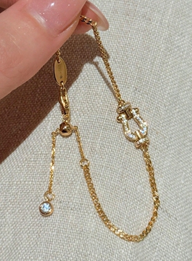金色马蹄扣仿满钻手链轻奢高级感