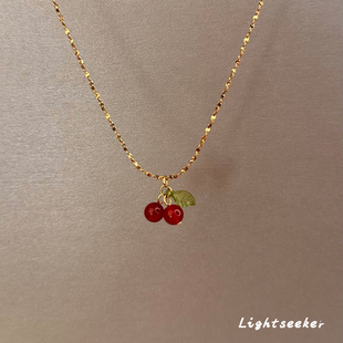 新中式 仿红玛瑙樱桃吊坠项链可爱甜美轻奢设计感小众简约锁骨颈链