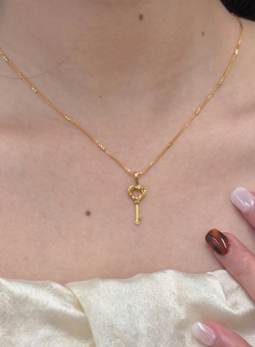 中式金色碎冰冰镂空钥匙项链轻奢