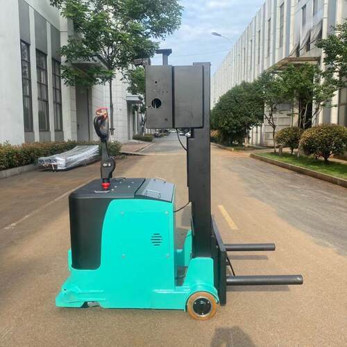 非标电动堆高车串杆卷料车卷膜送料接料升高车纸卷涨轴翻转搬运车