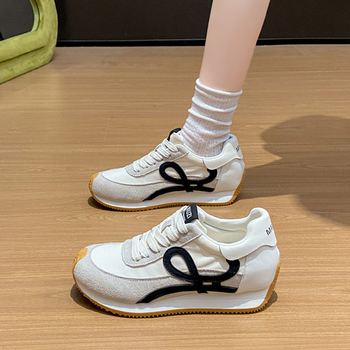 回力韩版厚底内增高时尚阿甘鞋女