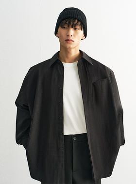 Azure Lisseur 背后拼接宽松剪裁纯棉黑色格纹衬衣设计感长袖外套