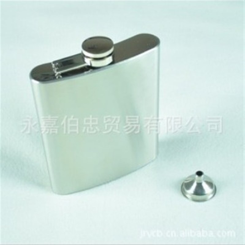 男士酒壶便携式户外随身18盎司不锈钢酒壶500ml带小漏斗230g
