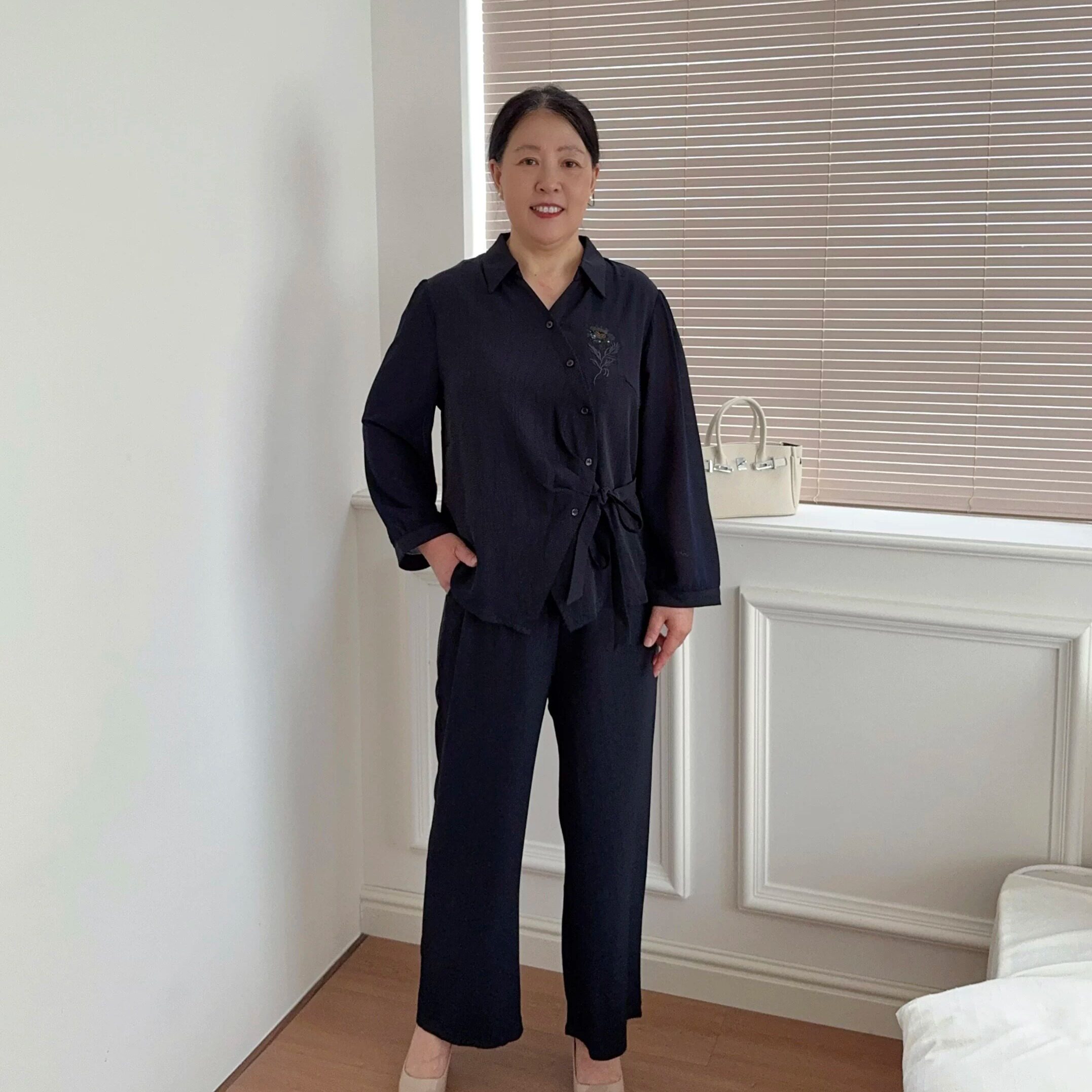 秋季妈妈装气质长袖衬衫显瘦阔腿裤套装中老年女装洋气减龄两件套