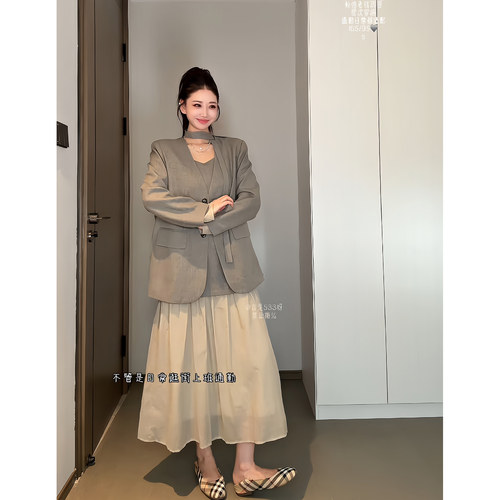 昕羽垚STUDIO 韩系高级感显瘦无领西装外套时尚拼色吊带连衣裙女