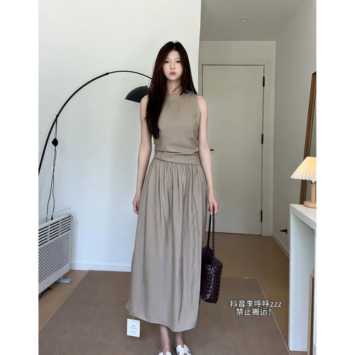 拾光里STUDIO 简约纯色优雅高级感无袖连衣裙女装收腰显瘦长裙子
