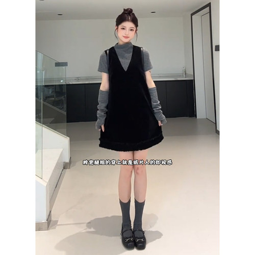 Wannvy Up 韩系时尚套装波点打底衫上衣女装秋季背心连衣裙两件套