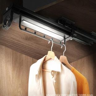 带灯滑轨晾衣架抽拉伸缩挂衣晾衣杆衣橱柜伸缩滑轨感应推拉导轨
