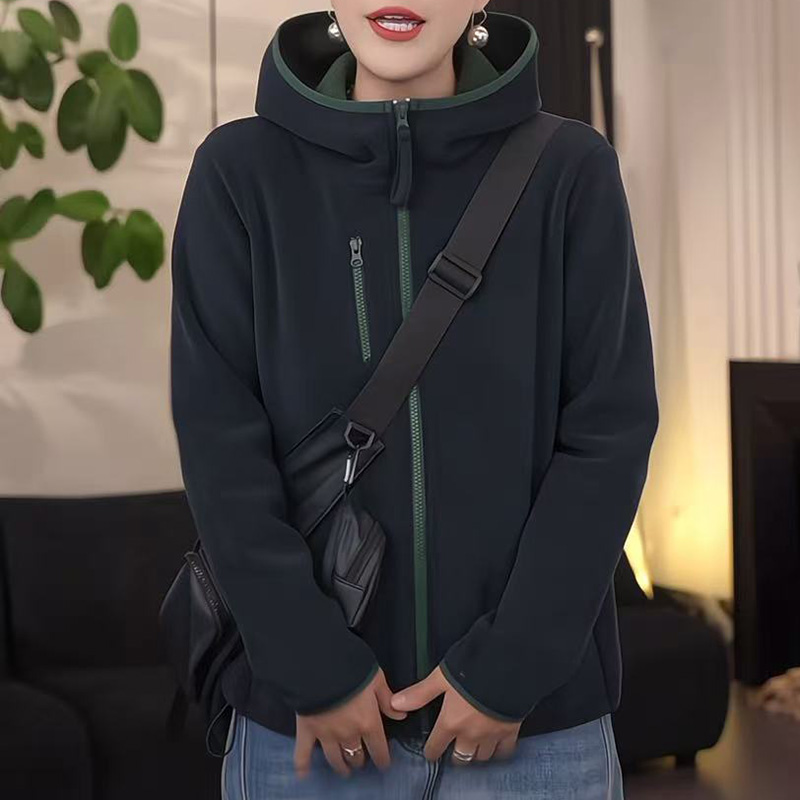 冲锋衣连帽卫衣女秋冬季修身外套